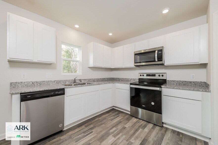 Building Photo - 6327 Century Ln