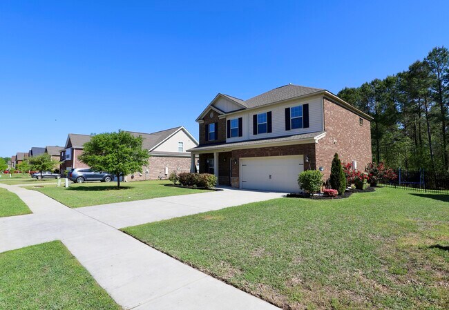 Building Photo - 545 Curlew Cir