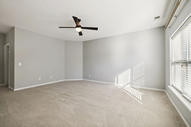 Building Photo - 524 Pennystone Dr
