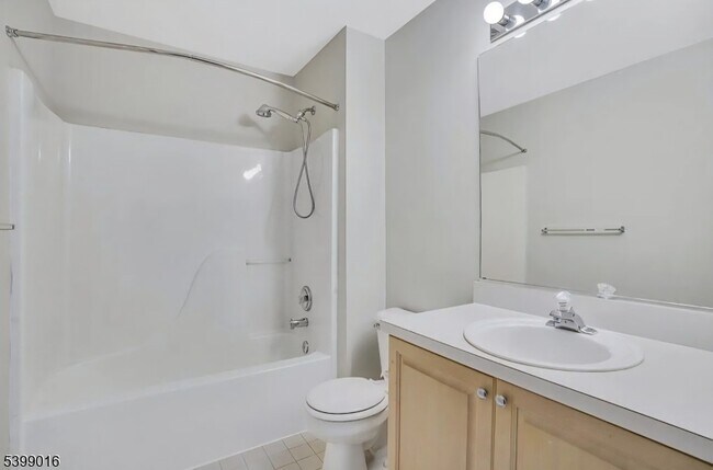 Building Photo - 3804 Scenic Ct