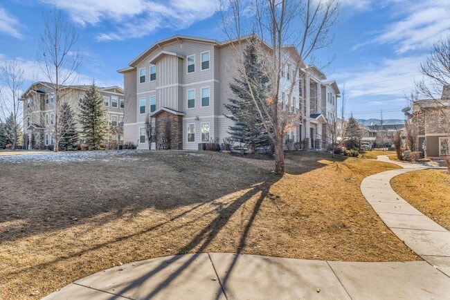 Building Photo - Ranch Landing Condo