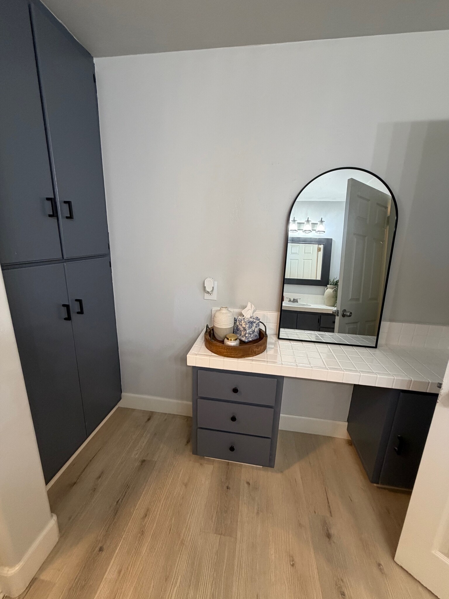 upstairs bathroom - 2252 Cornell Dr