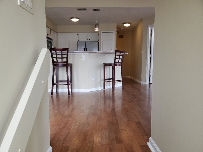 Building Photo - Gorgeous Ann Arbor 2 Bedroom Condominium W...