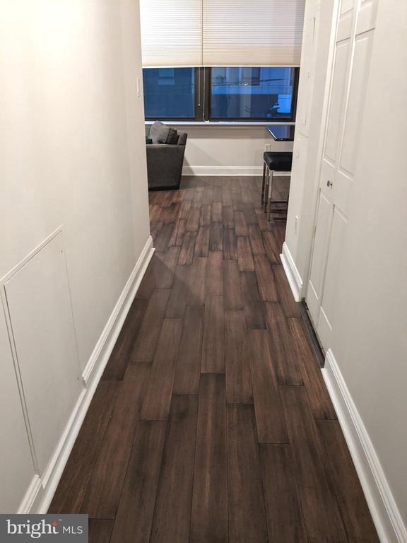 Building Photo - 1100 S Broad St