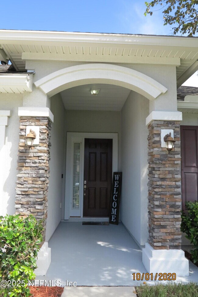 Building Photo - 11573 Sycamore Cv Ln