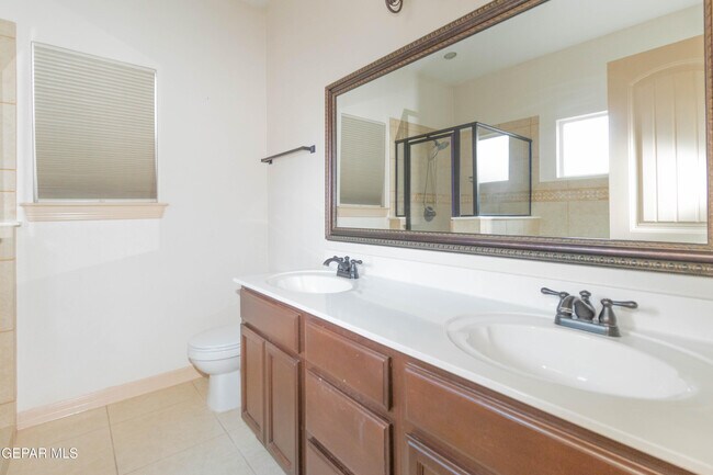 Building Photo - 5349 Jose Duran Ln