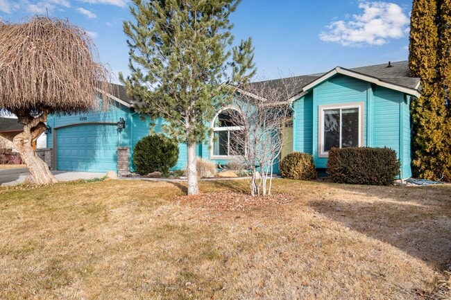 Building Photo - Furnished 3-Bedroom Home with Fenced Yard - Pet Friendly