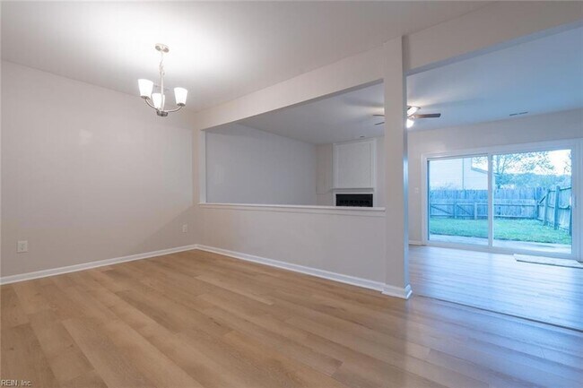 Building Photo - 1567 Sword Dancer Dr