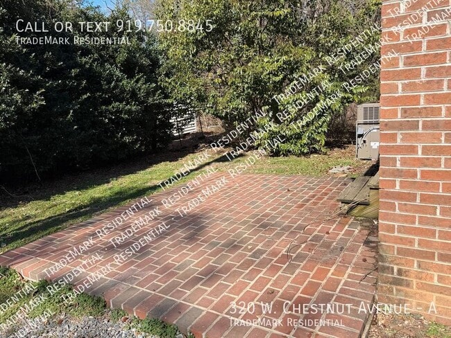 Building Photo - 320 W Chestnut Ave