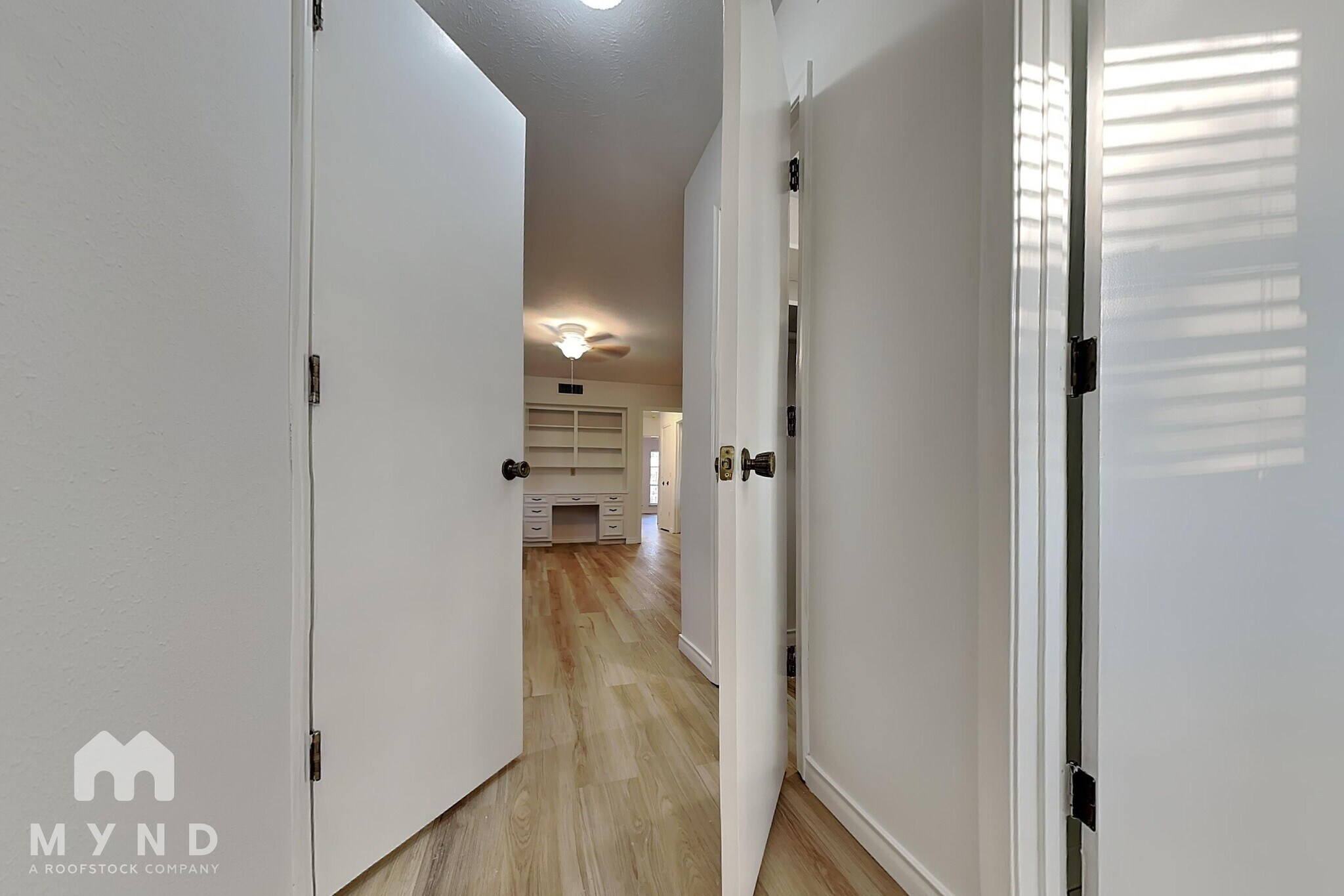 Building Photo - 810 Bradfield Dr