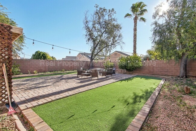 Building Photo - 12571 W Mauna Loa Ln