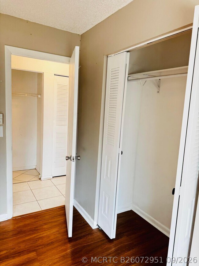 Building Photo - 14858 Wildflower Ln