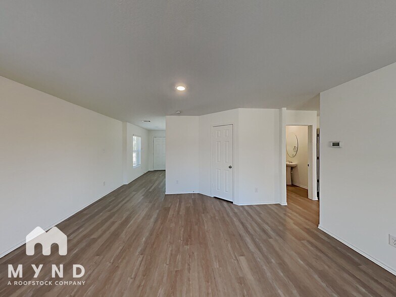 Building Photo - 5233 Elrington Vly Ln