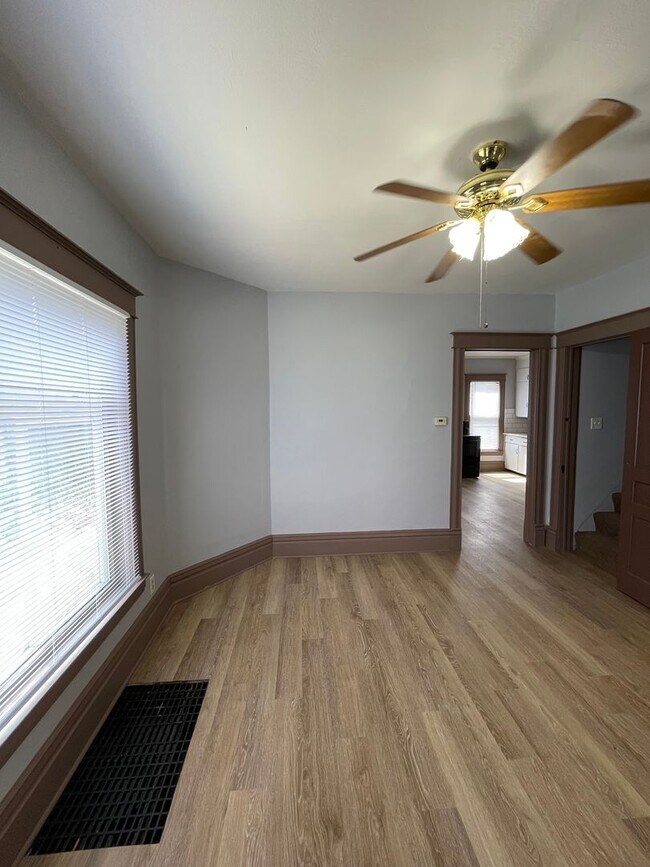 Building Photo - Three Bedroom Home in Kalamazoo