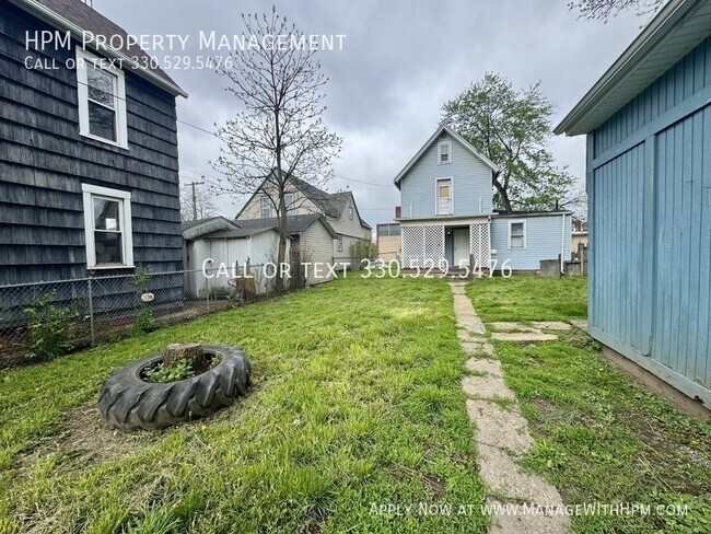 Building Photo - 1380 Garfield Ave SW