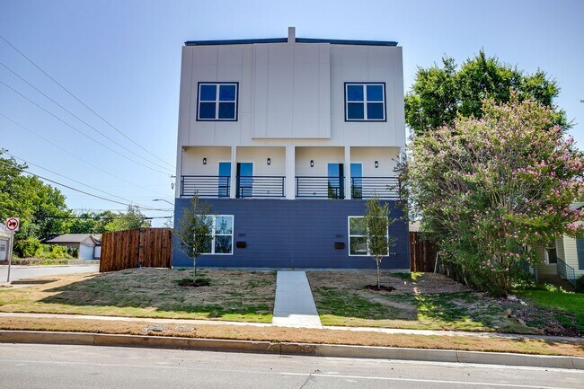Building Photo - 2801 Forest Park Blvd