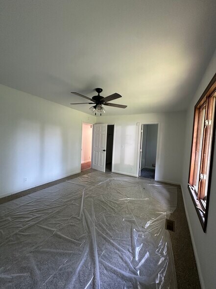 Building Photo - 2397 Braxton Bragg Dr