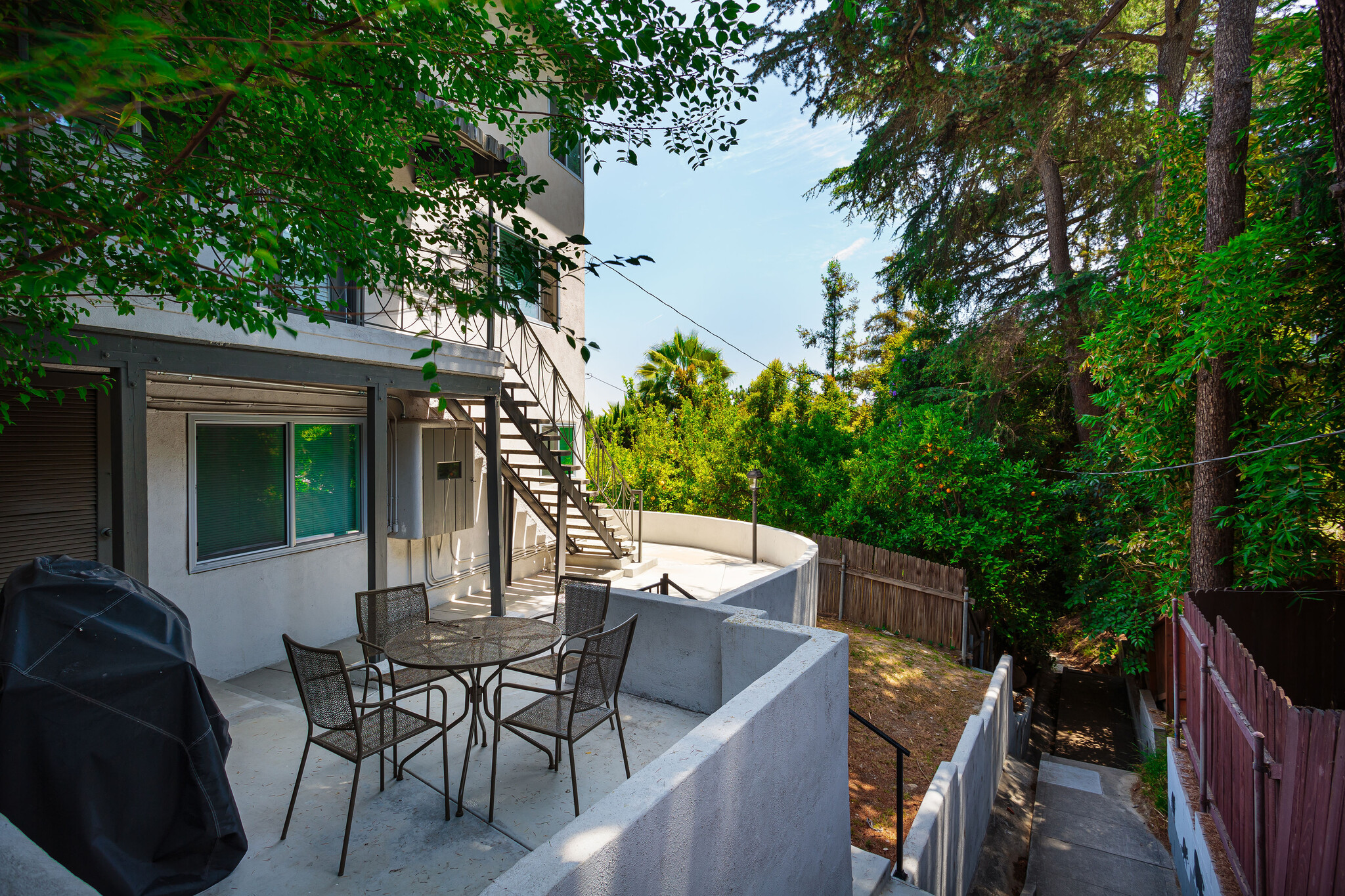 Barbeque Area - 1724 Rotary Dr