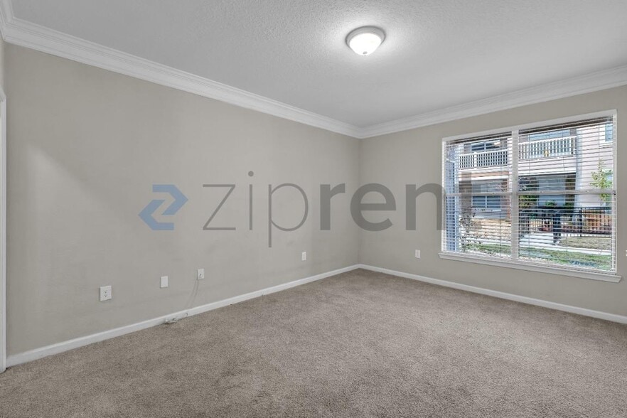 Building Photo - 17942 Villa Creek Dr