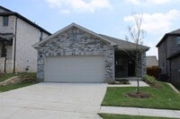 Building Photo - 505 Ezra Ln