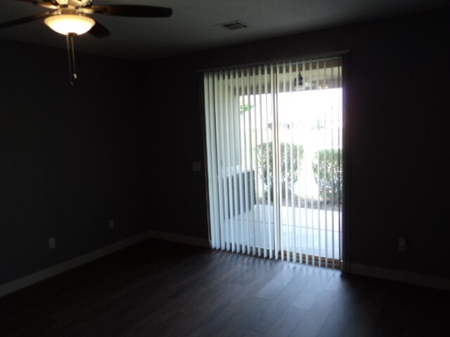 Building Photo - 575 Hagens Aly