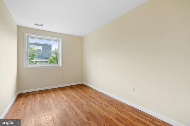 Building Photo - 3281 Red Lion Rd