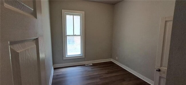 Building Photo - 1307 Penn St