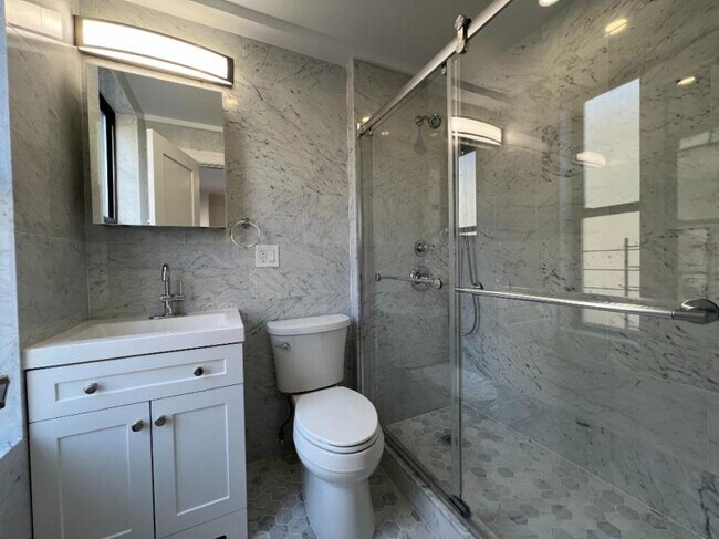Building Photo - 3 bedroom in NEW YORK NY 10025