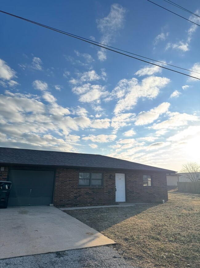 Primary Photo - Updated 2 Bedroom Duplex in Republic, MO!