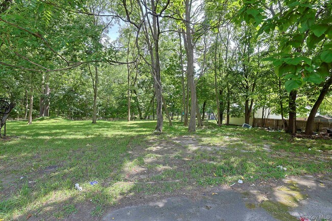 Building Photo - 100 Academy Ave