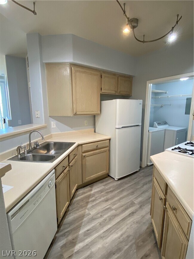 Building Photo - 7189 S Durango Dr