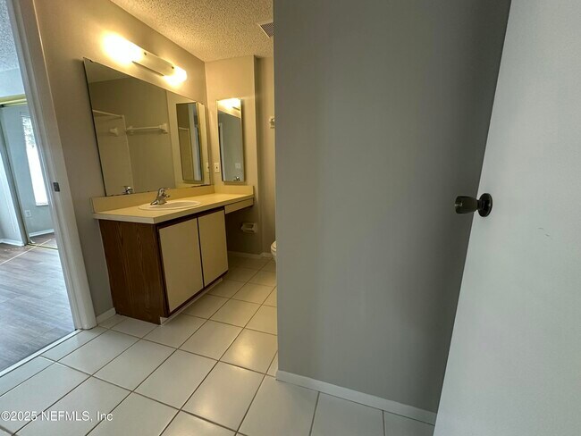 Building Photo - 7042 Prestwick Cir S