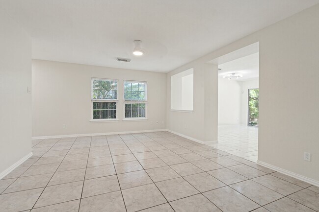 Building Photo - 9814 Alisa Brooke