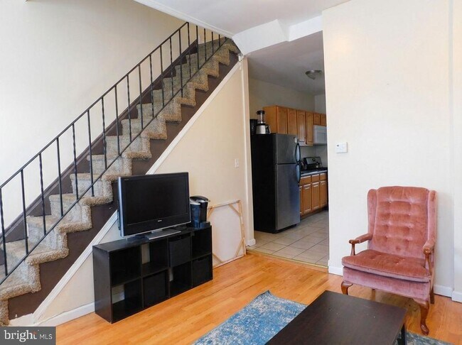 Building Photo - 2025 N Gratz St