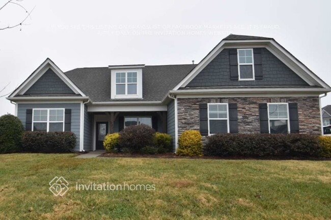 Building Photo - 251 Bushney Loop