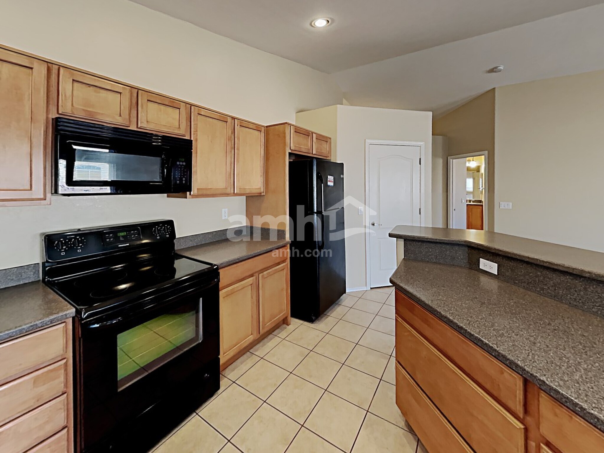 Building Photo - 4013 E Shadow Branch Dr