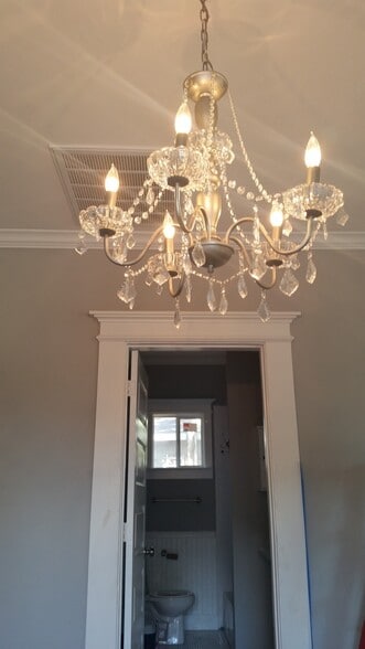 Building Photo - 4401 Elysian St