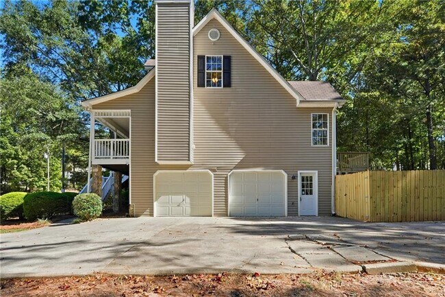 Building Photo - 209 Barrett Springs Way