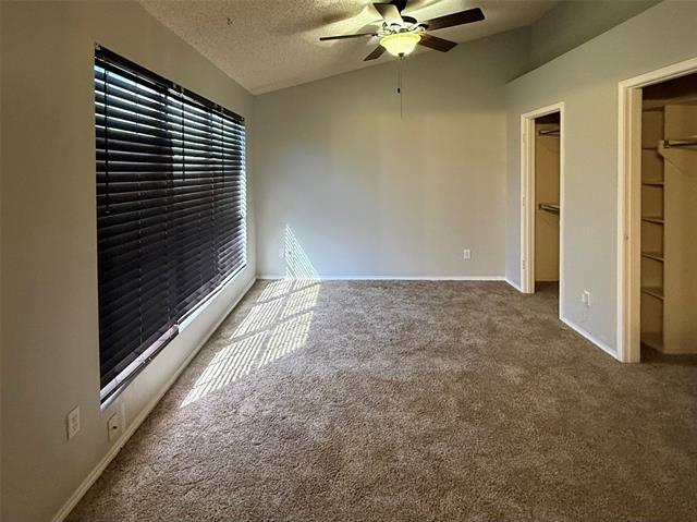 Building Photo - 1520 Beach Ln