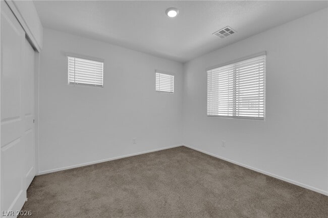 Building Photo - 1114 Scarlet Sparrow St