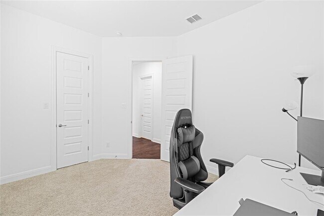Building Photo - 3037 Sage Ranch Dr