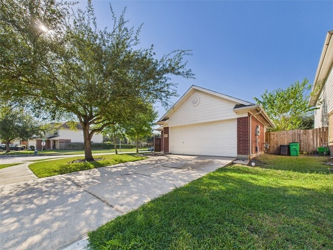 Building Photo - 3318 Field Manor Ln