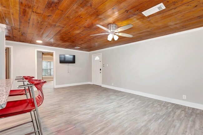 Building Photo - 618 Harvard St