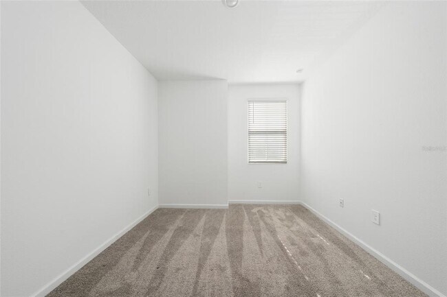 Building Photo - 7405 Stone Crk Trl