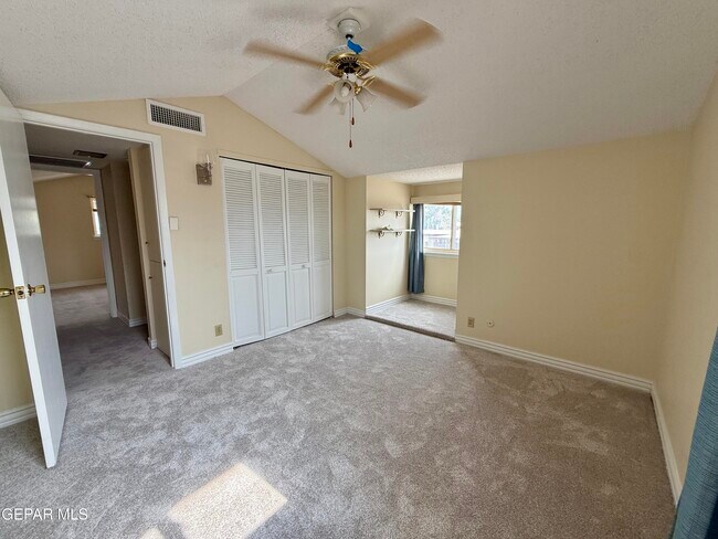 Building Photo - 10125 Chezelle Dr