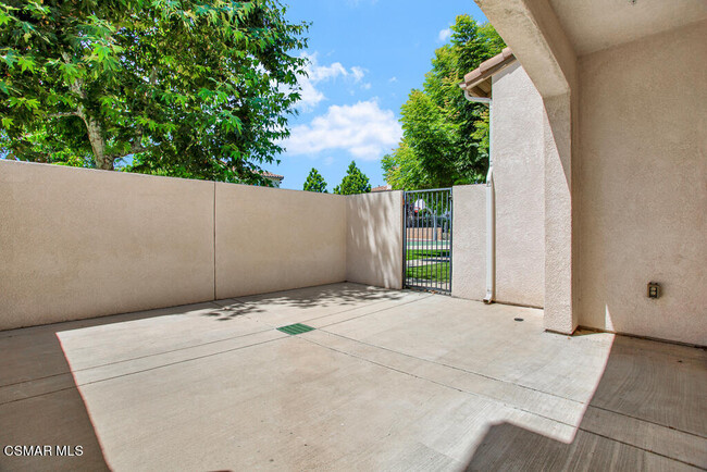 Building Photo - 1510 Silver Shadow Dr
