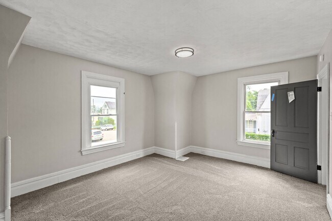 Building Photo - Beautiful 2 bedroom home in Homestead available August 1!