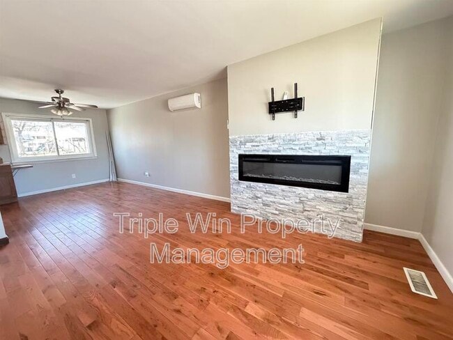 Building Photo - 5243 Ville Maria Ln