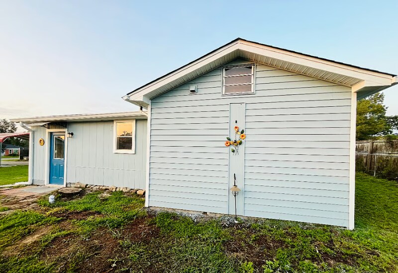 Building Photo - 3719 Lyncrest Dr