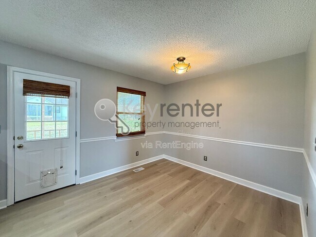 Building Photo - 103 Cedar Tree Ln